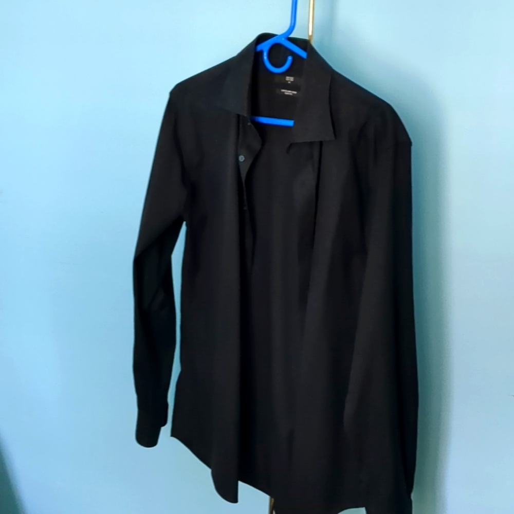 Uniqlo - dress shirt - slim fit non-iron